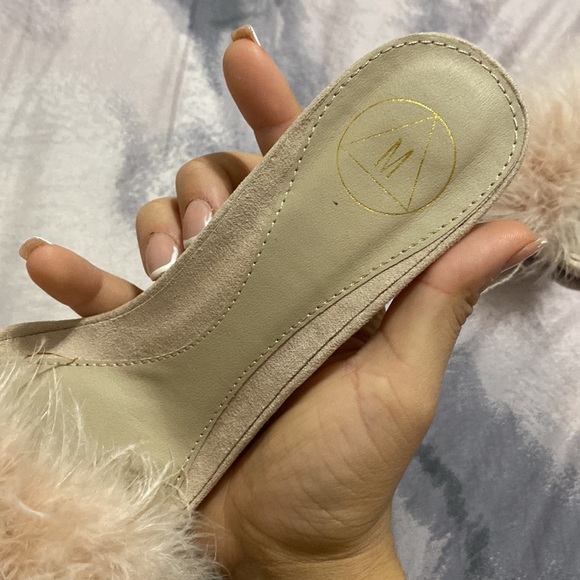 Furry heels - Picture 4 of 6